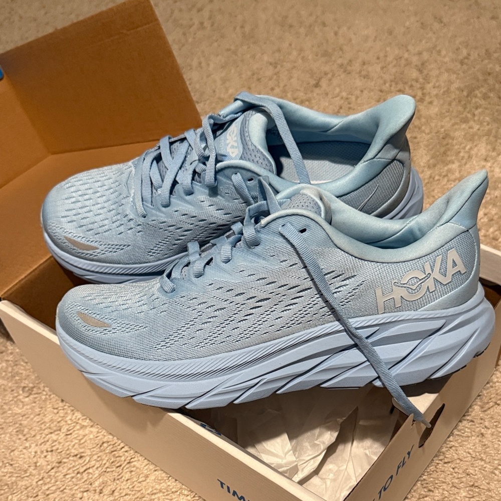 Hoka Clifton 8